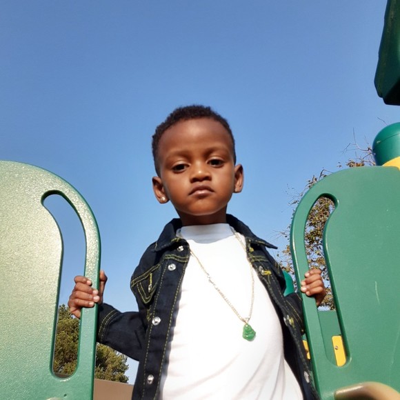 Meet your Posher, Ana - Picture 1 of 1